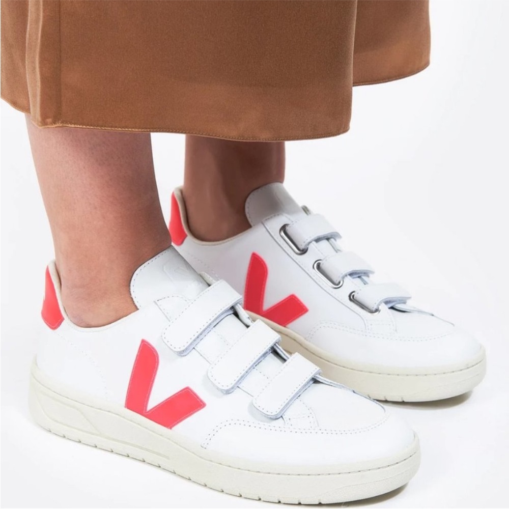 Veja Sneakers - V-Lock Leather Extra White Rose Fluo size 6